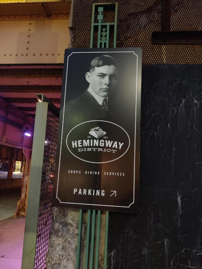 Historic Oak Park Home For 6 / Hemingway District Exterior photo